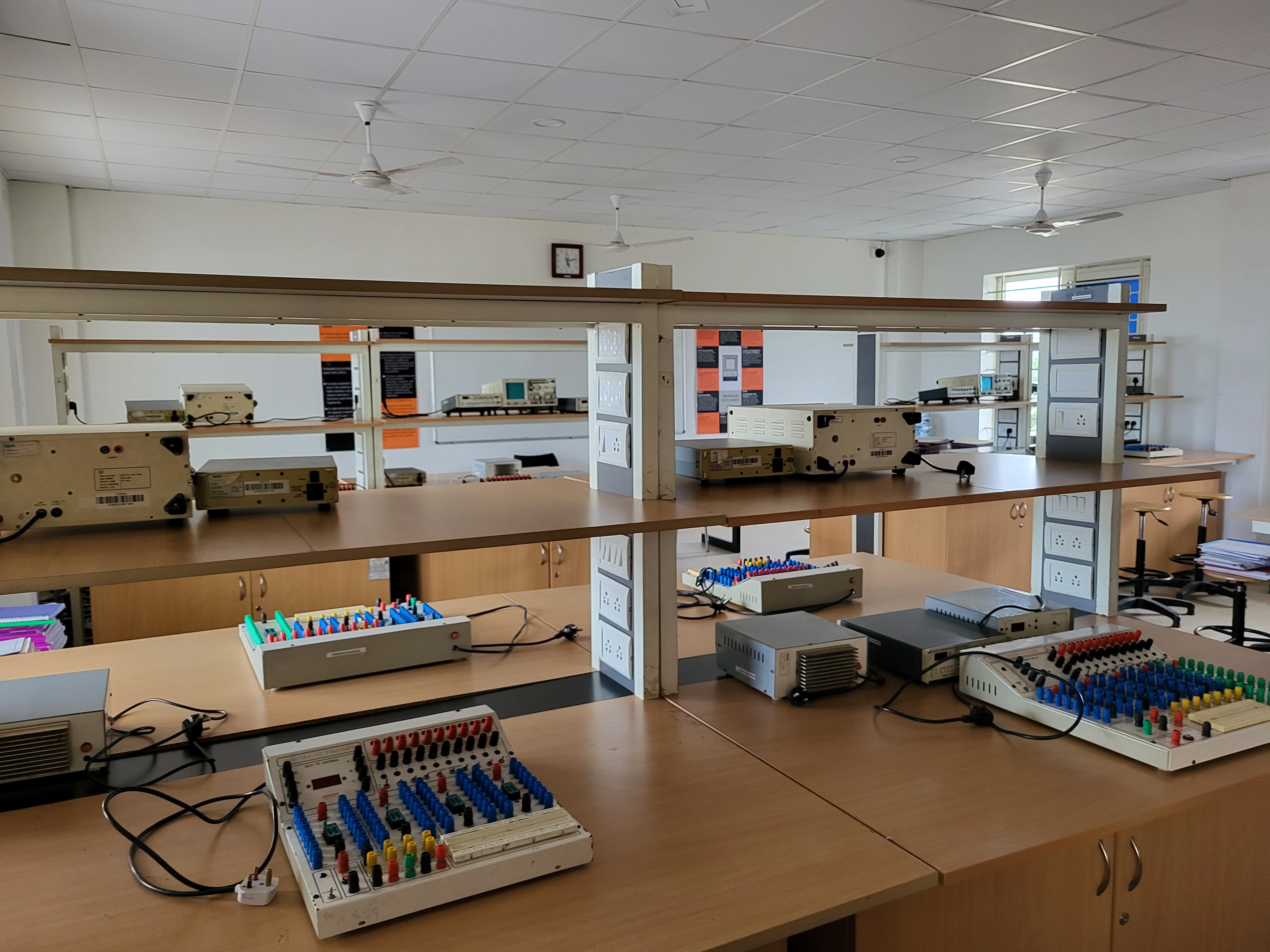 Analog and Digital Systems Design Laboratory